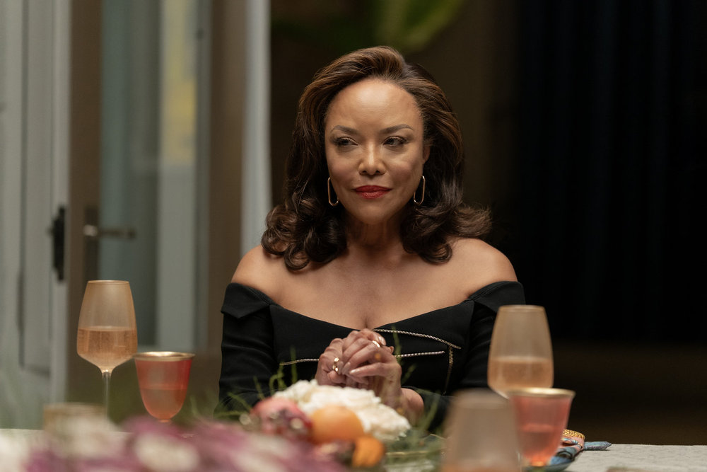 Lynn Whitfield in Strung